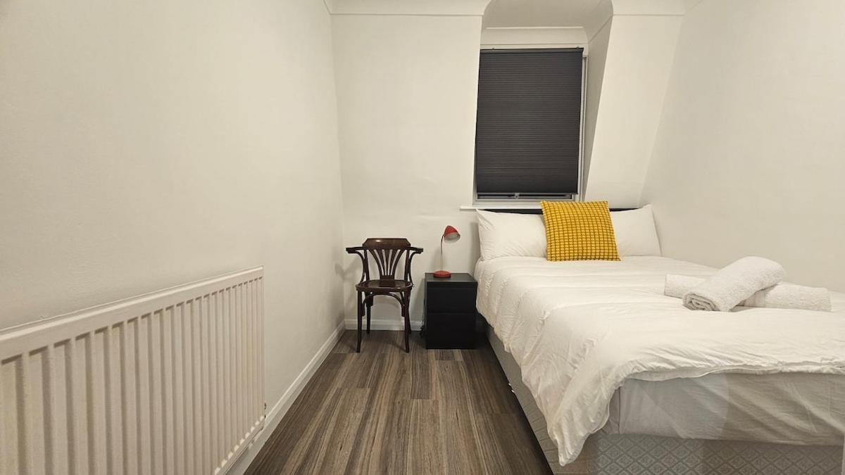 Earl's Court 2 Bed Terrace Flat