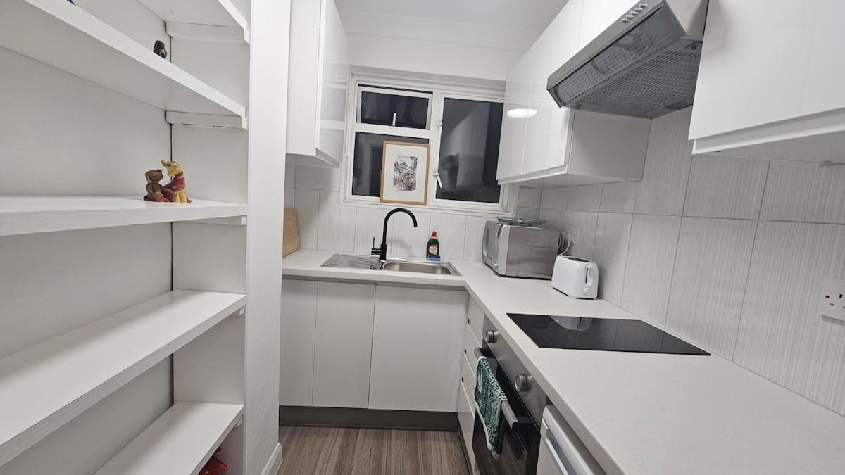 Earl's Court 2 Bed Terrace Flat Appartement