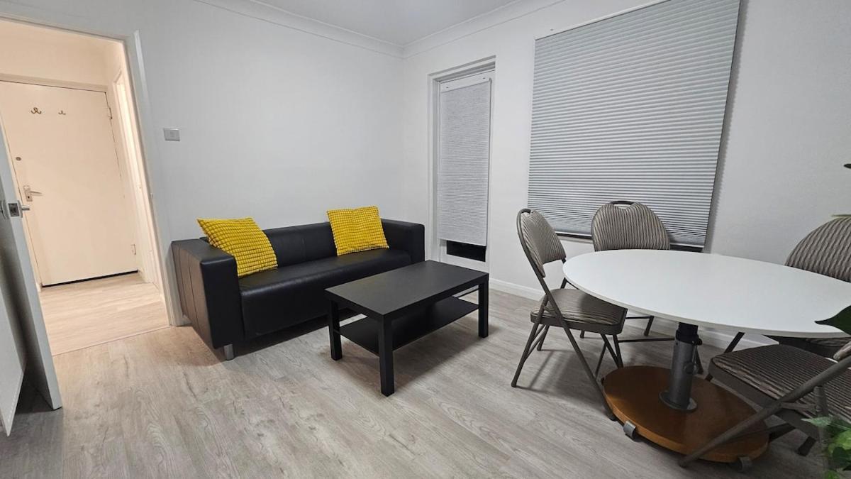 Earl's Court 2 Bed Terrace Flat